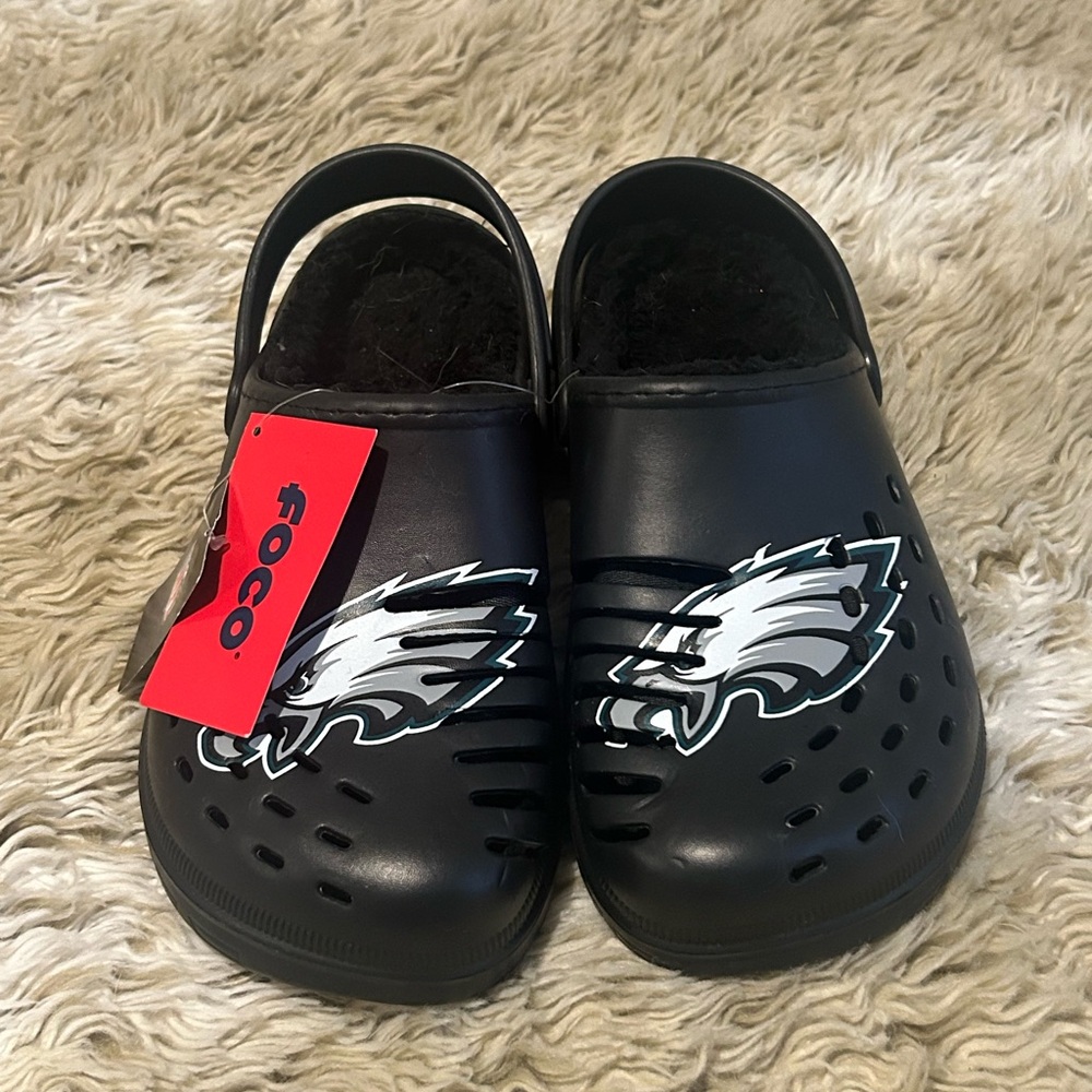 Men’s Black Clogs with Team Logo